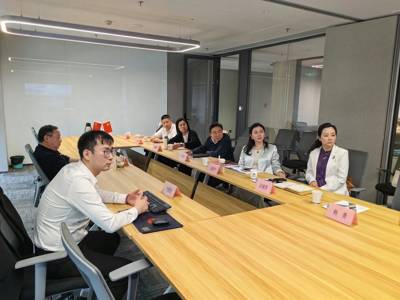 8eac5825bc0de12a4f5b4af400d35d05.jpg 8eac5825bc0de12a4f5b4af400d35d05.jpg