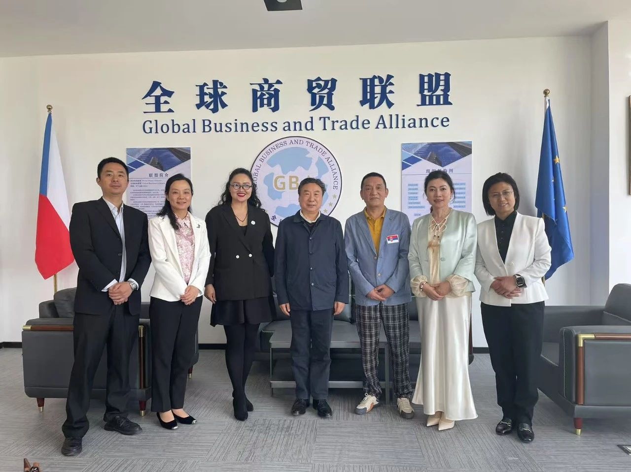 9cda48830c5f39c79932882192656b06.jpg 9cda48830c5f39c79932882192656b06.jpg