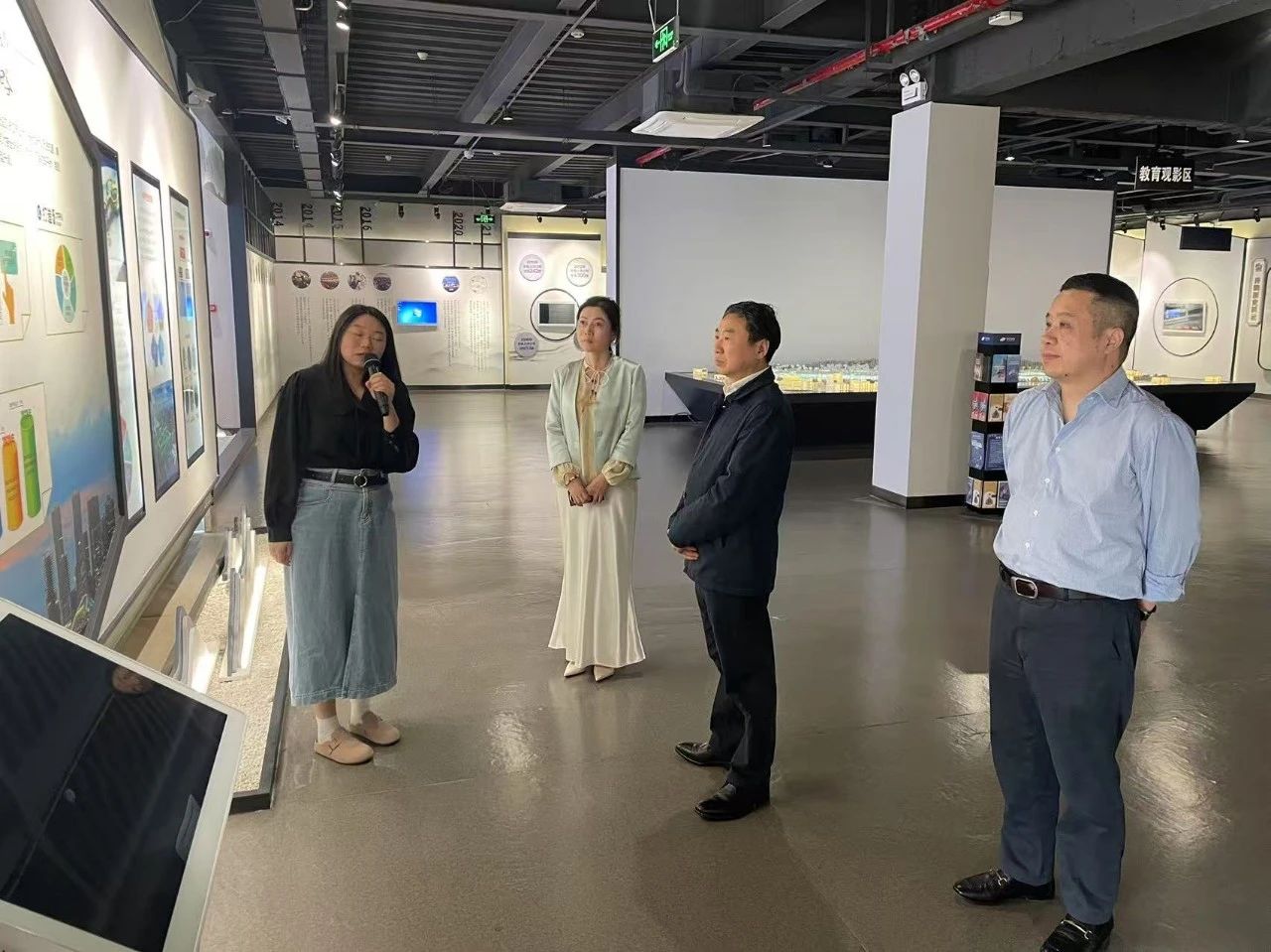 1085ac84d5fd2e602943973fde1ddc5d.jpg 1085ac84d5fd2e602943973fde1ddc5d.jpg