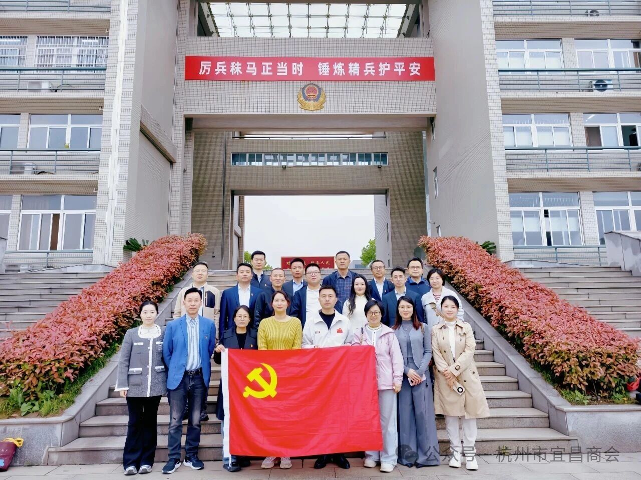 64052689e8c5a30a3d95dcc0fca035d8.jpg